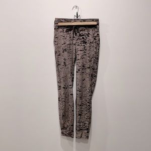 Lululemon Ready To Crush Joggers. Size 4. Crushed Velvet French Roast Brown.